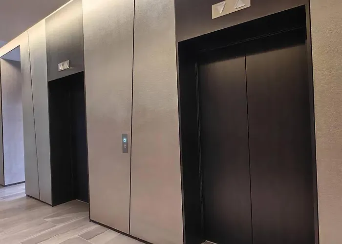 Luxury Oasis In Makati With Balcony *