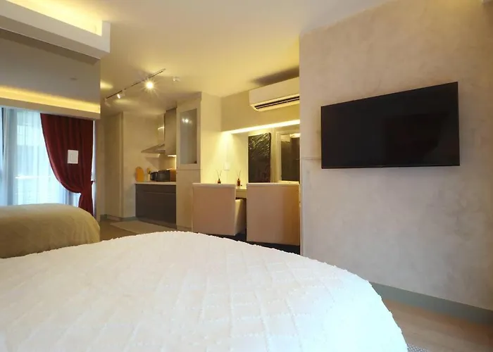 Luxury Oasis In Makati With Balcony مانيلا