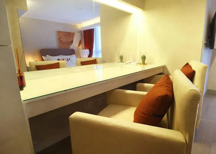 Luxury Oasis In Makati With Balcony