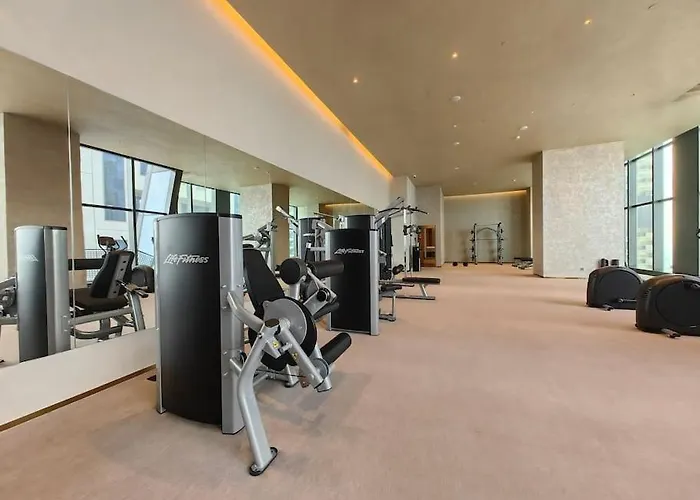 Luxury Oasis In Makati With Balcony شقة *