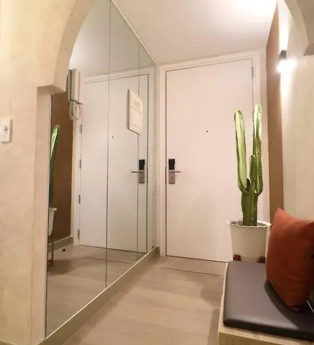 Luxury Oasis In Makati With Balcony مانيلا