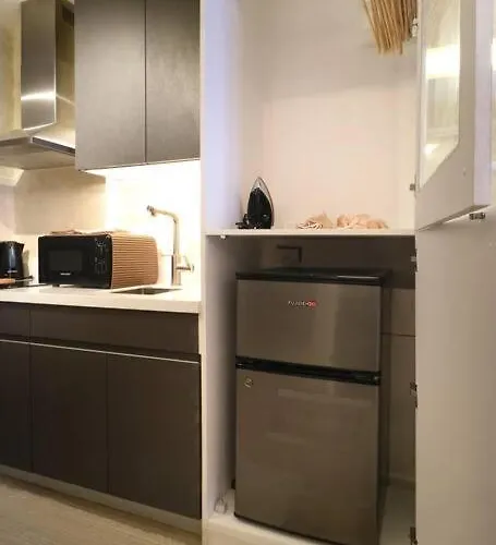 Luxury Oasis In Makati With Balcony مانيلا