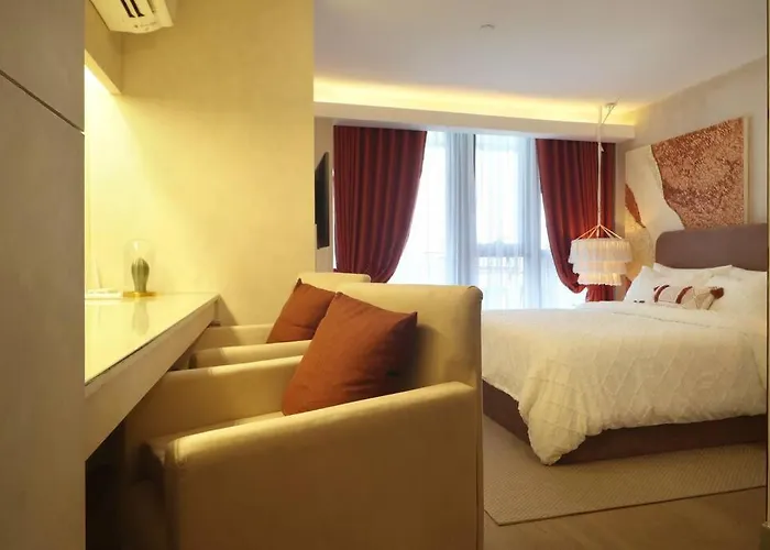 Luxury Oasis In Makati With Balcony